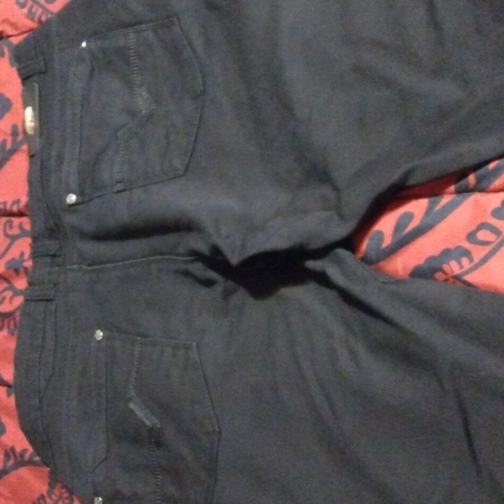 Pants - Picture 6 of 7